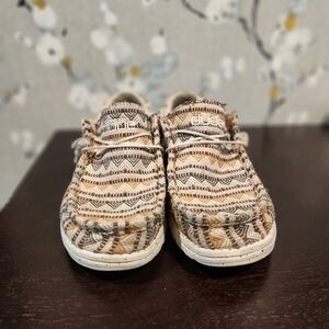 Hey Dude Sherpa Sesame Edition